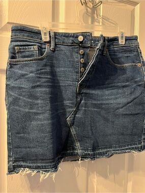 Old Navy Blue Denim Skirt with Contrast Stitching